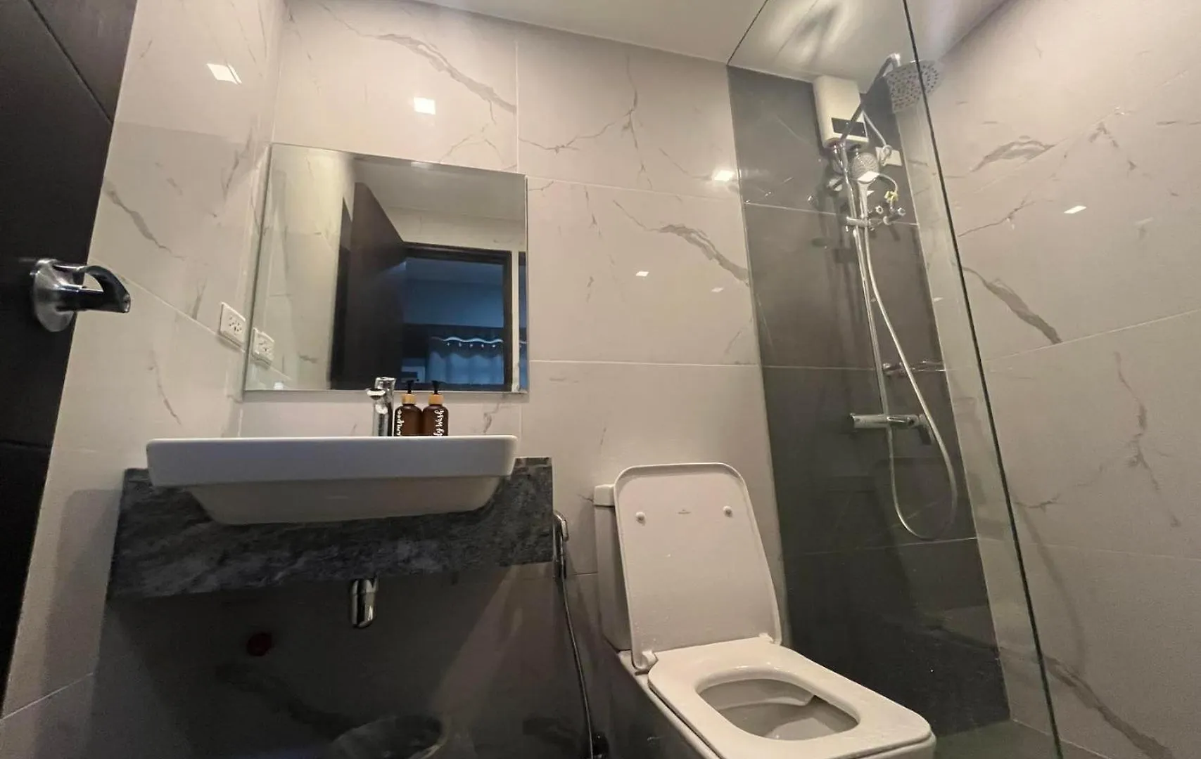 Near Moa&Naia 2 Beds Max 4 Pax Manila Bay Okada Complex 17U Apartment